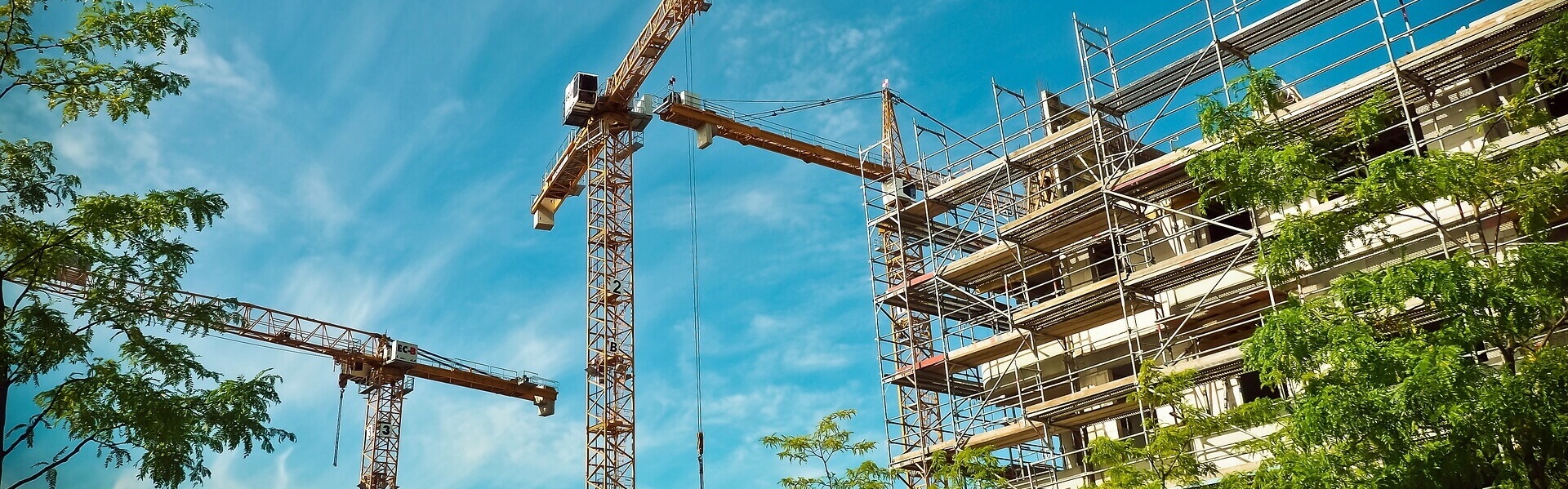 Proje ekibimiz iç tasarım dahil mimarlık, mühendislik çözümleri ve proje uygulama işlerinde uzmanlaşmıştır.